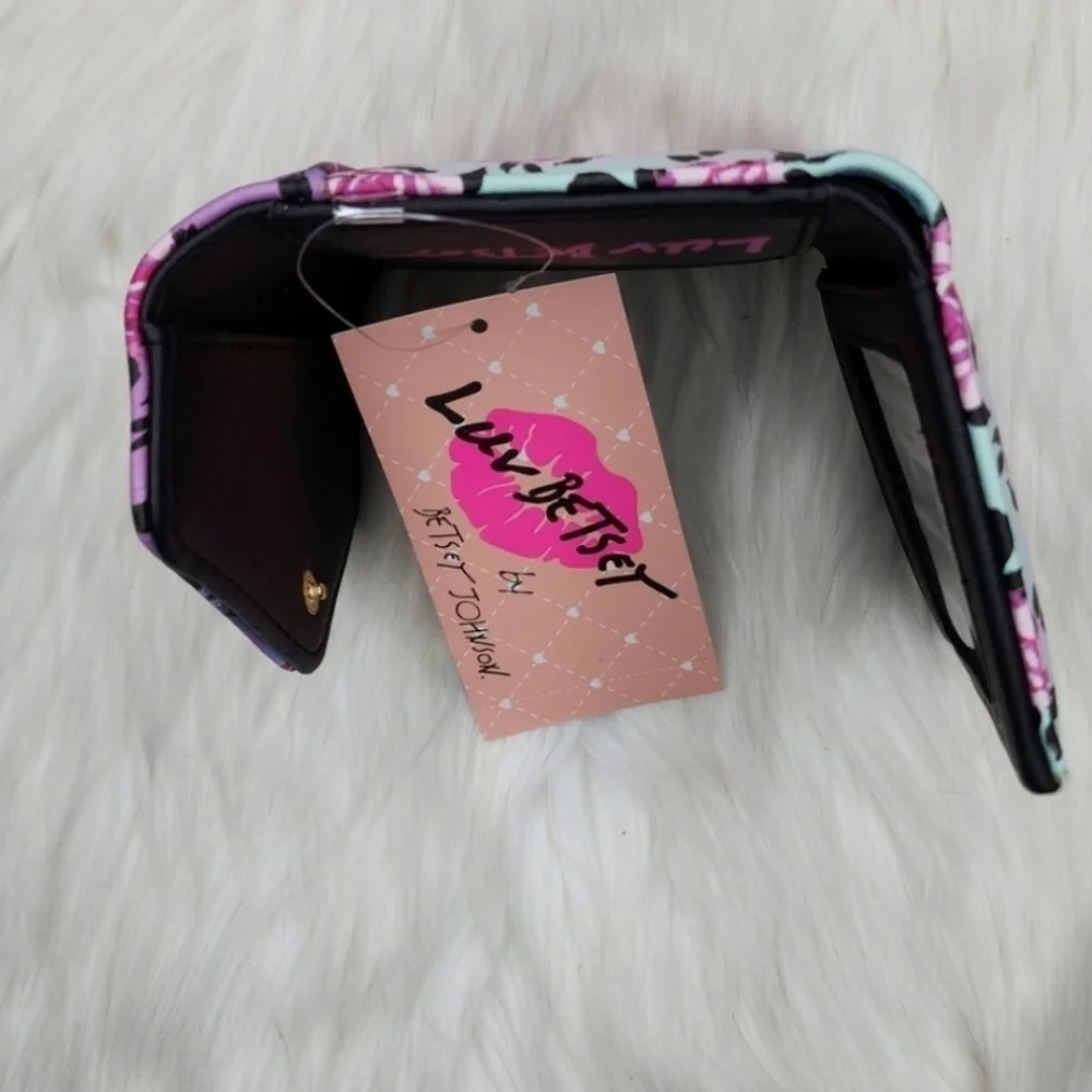 Betsey Johnson betsey johnson
